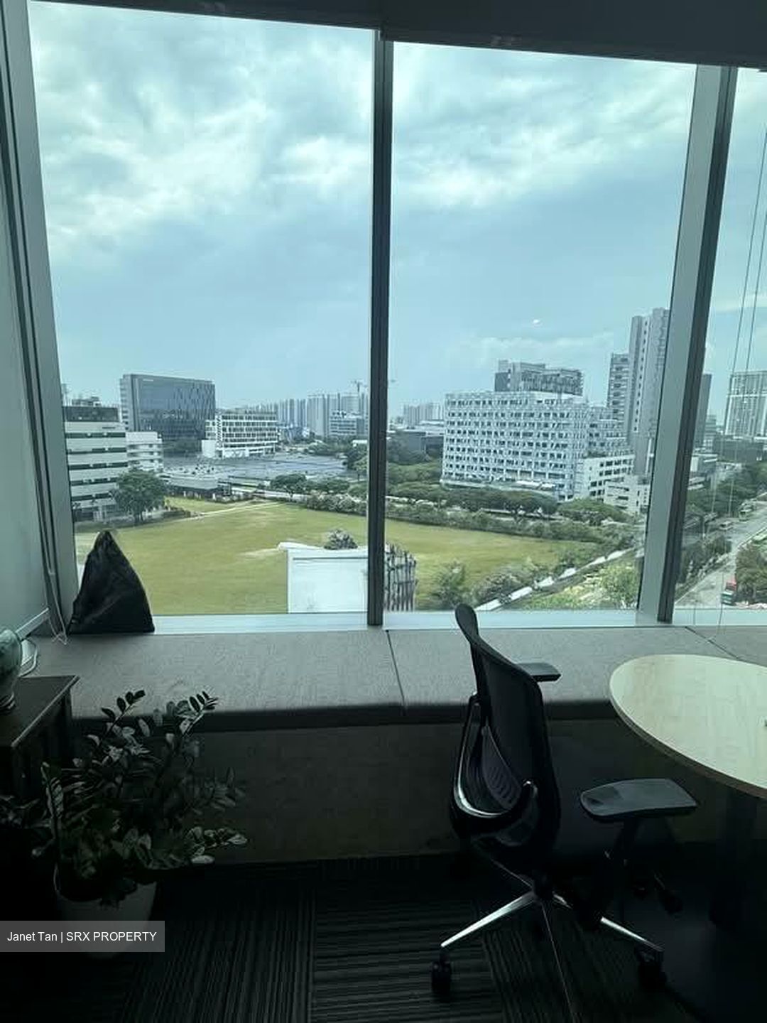 Arc 380 (D8), Office #596842601